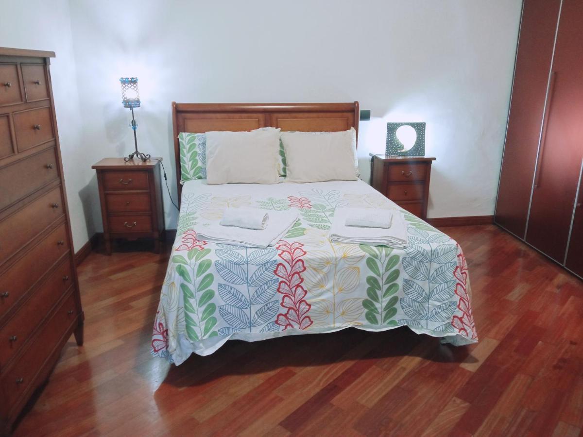 Apartamento La Almena 1 Junto A Plaza Mayor,2 Habitaciones, Parking Gratuito Caces Екстериор снимка